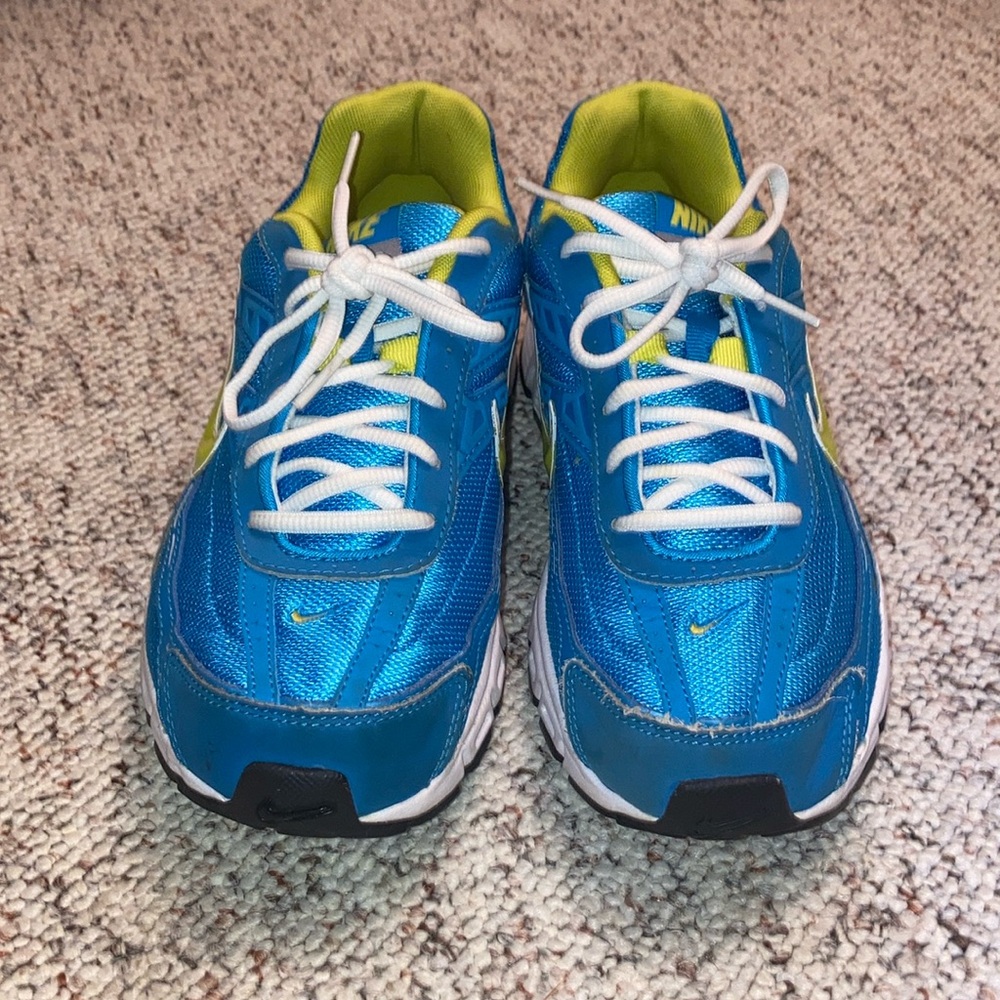 Like New  Nike Initiator Blue and Yellow Sneakers.
